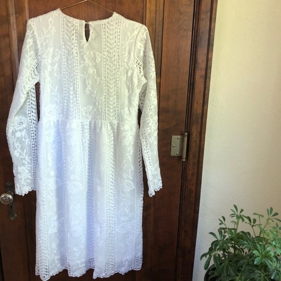 Stevie Hender lace dress - Picture 2 of 3